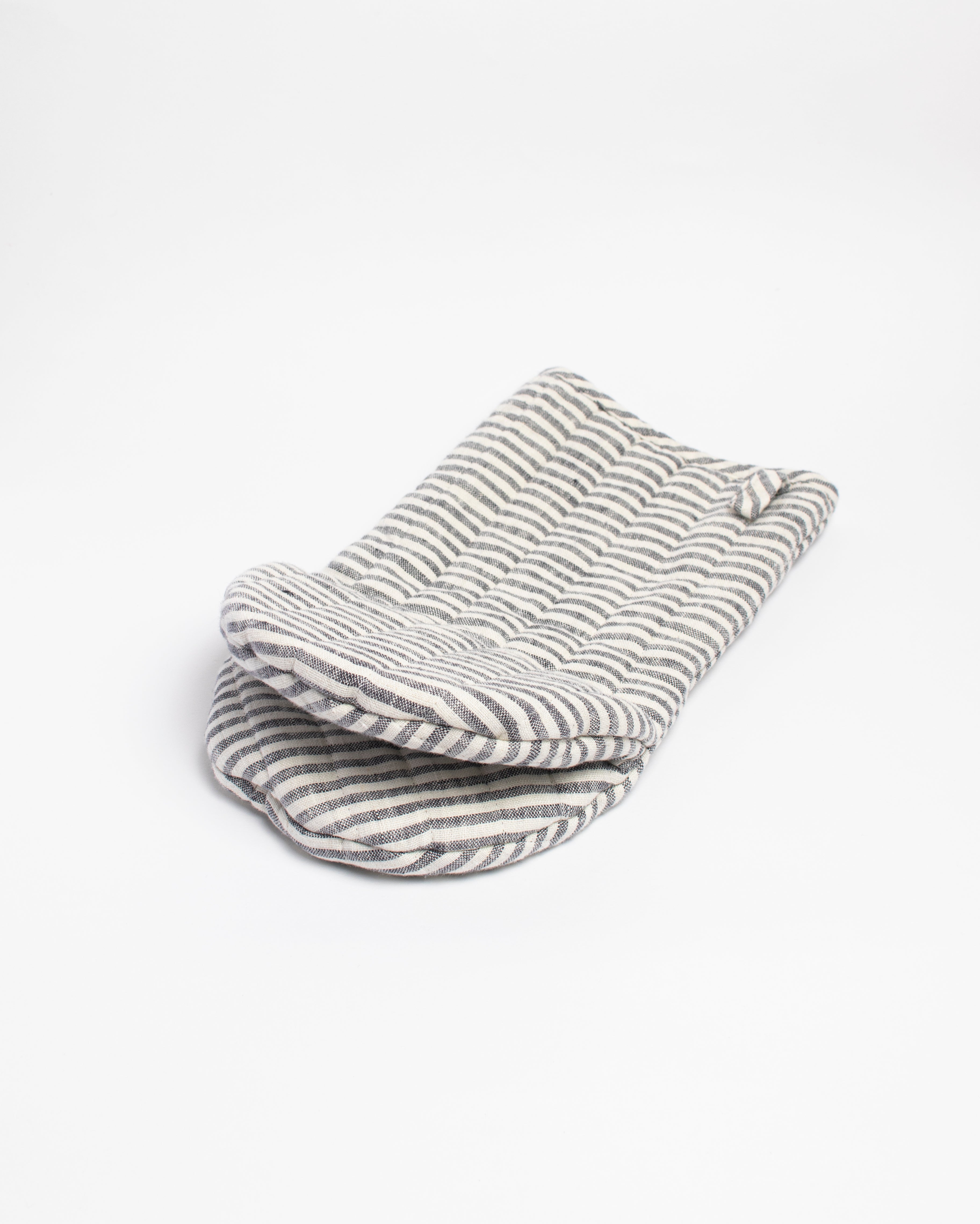 Thin Black Stripes Linen Oven Mitt - Thumbnail 2