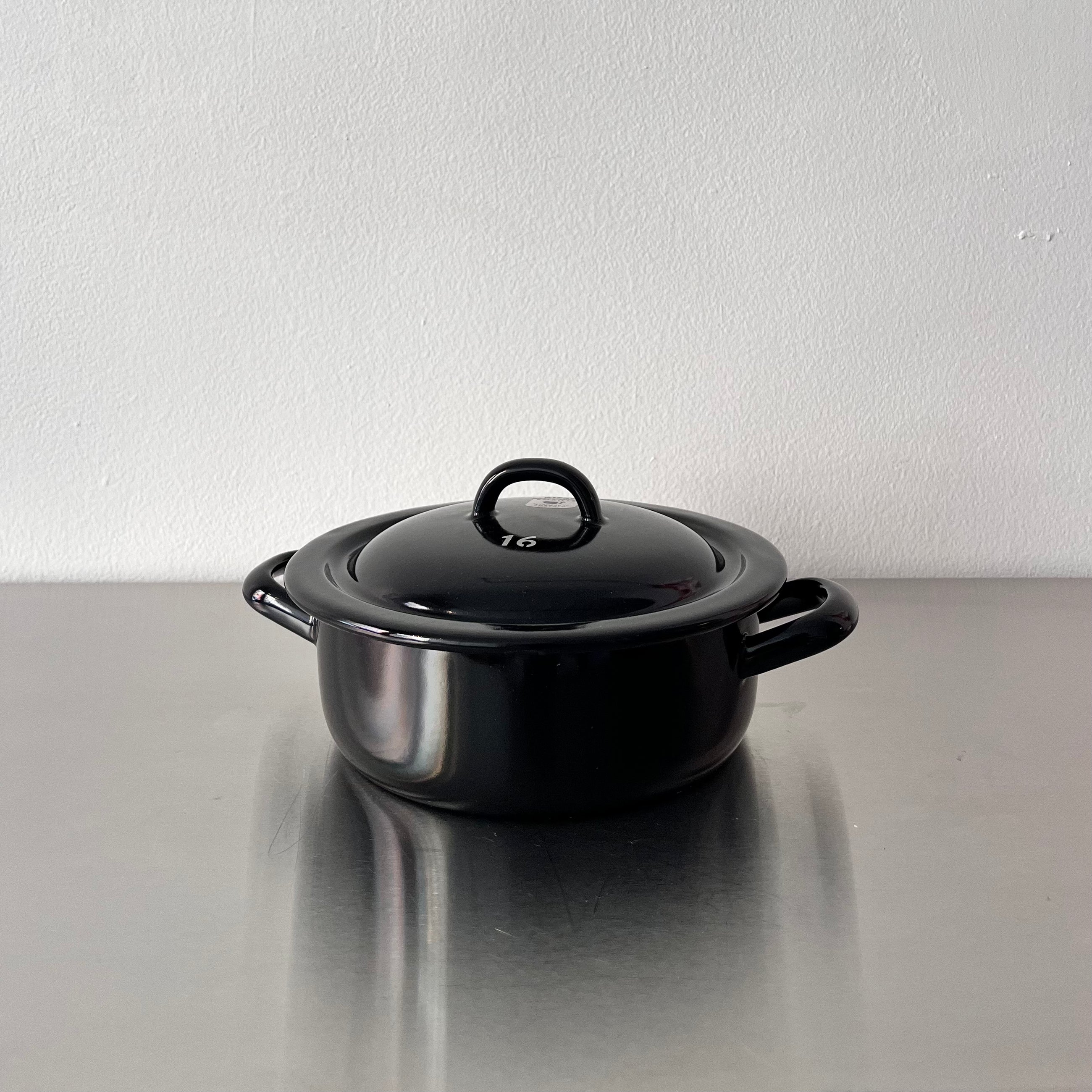 Classic Casserole Pot | Black