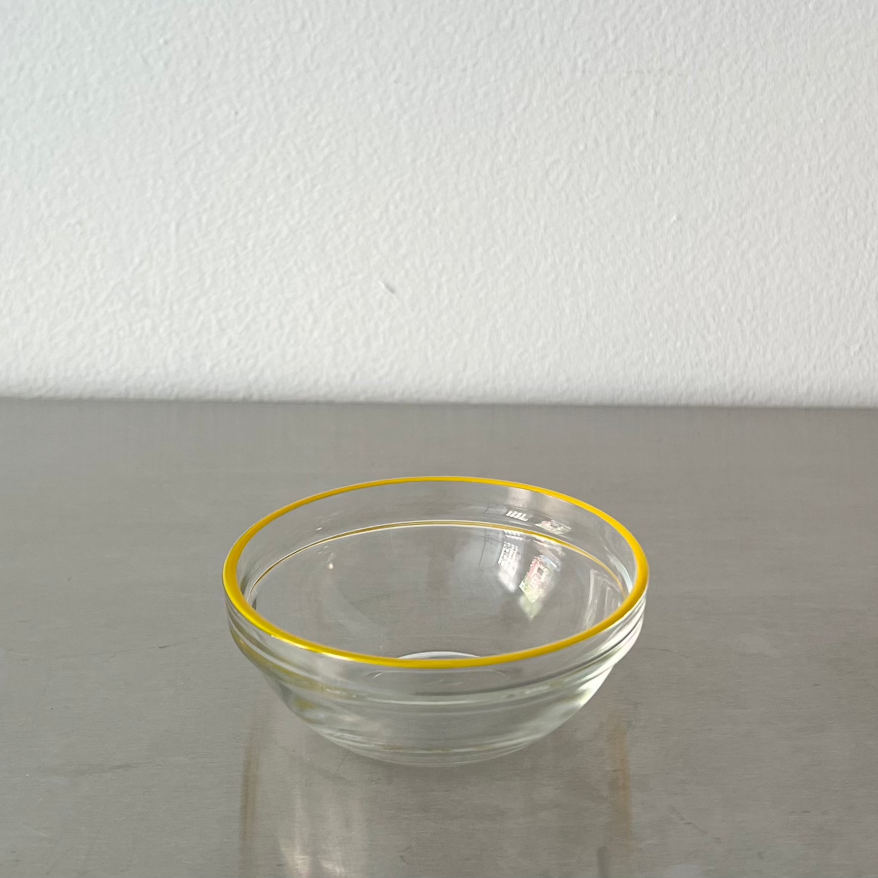 Rimmed Glass Bowl