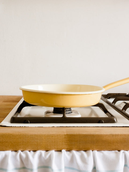 Omelette Pan | Golden Yellow