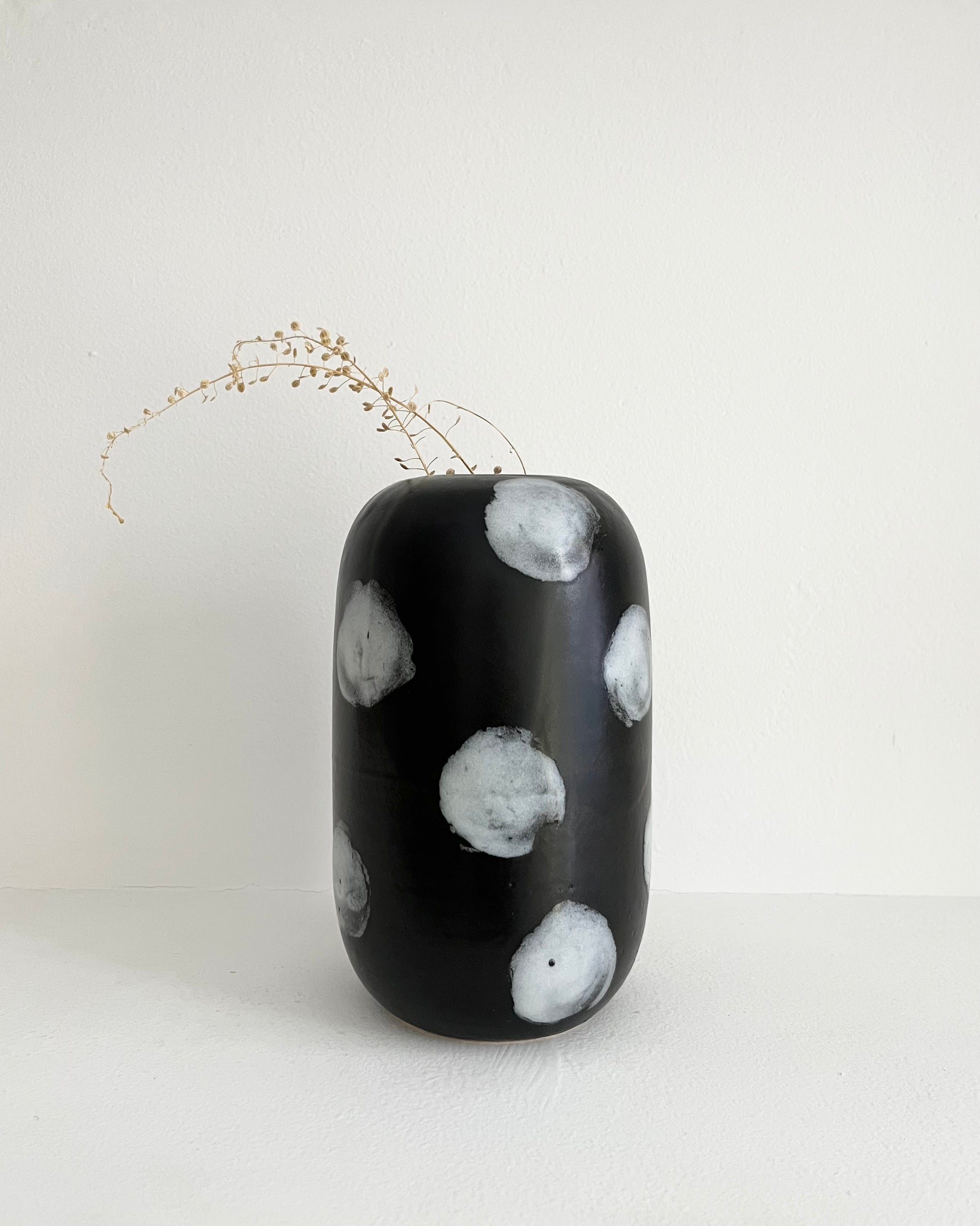 Black & White Dot Flower Vase